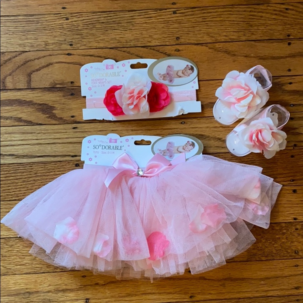 NEW tutu, headband, foot covers! Roses & tulle